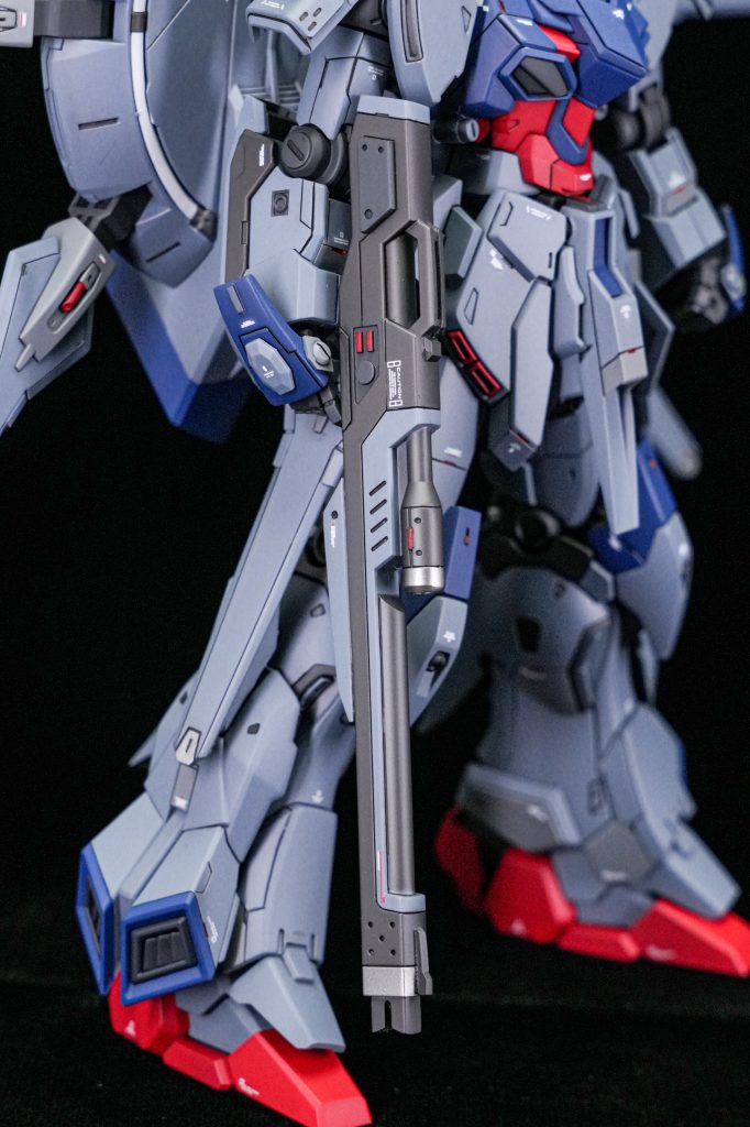 ビームライフルは、1/100レジェンドを参考に一部ディテールアップをしています。