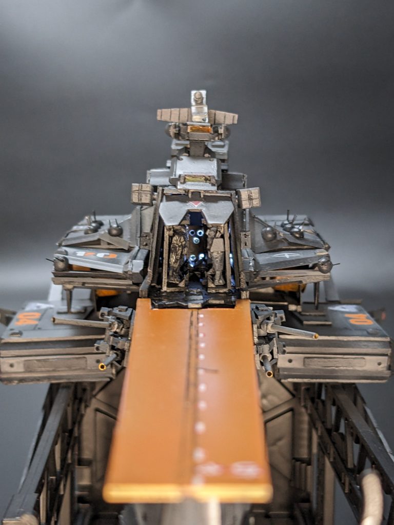 見えにくいですがカタパルトには「ちゃ」の文字。『ラー・チャター』だからねぇ~。『千代田』は「ちょ」だからねぇ~。