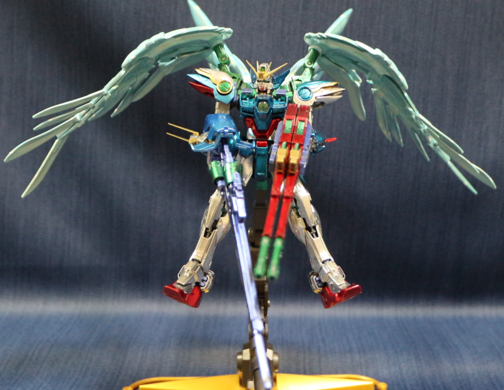 GUNSTAの皆さんのアドバイスにも関わらず、ゼロの右腕は3秒で折れました!その為、右手はウィングの腕を換装