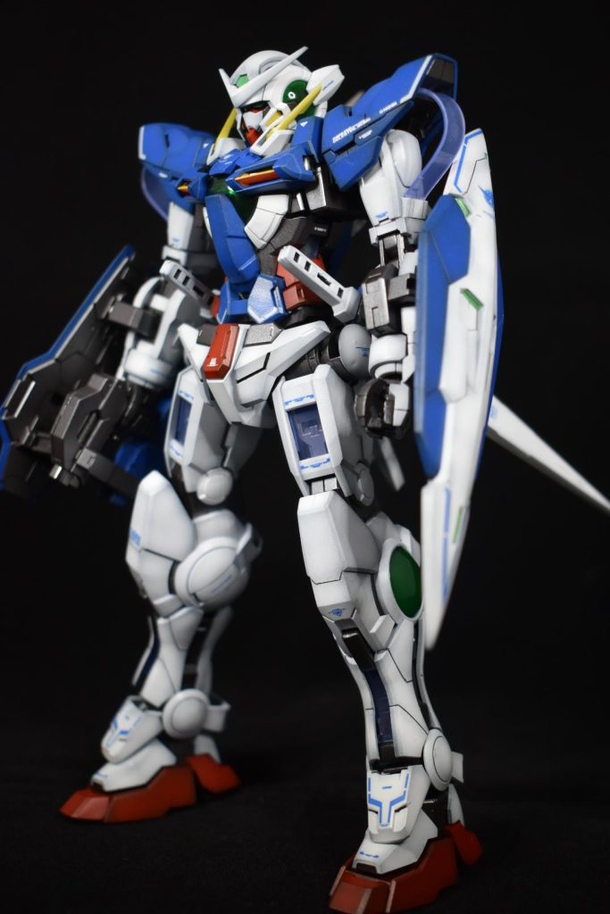 グレーの部分は好みで金属色に変えました。