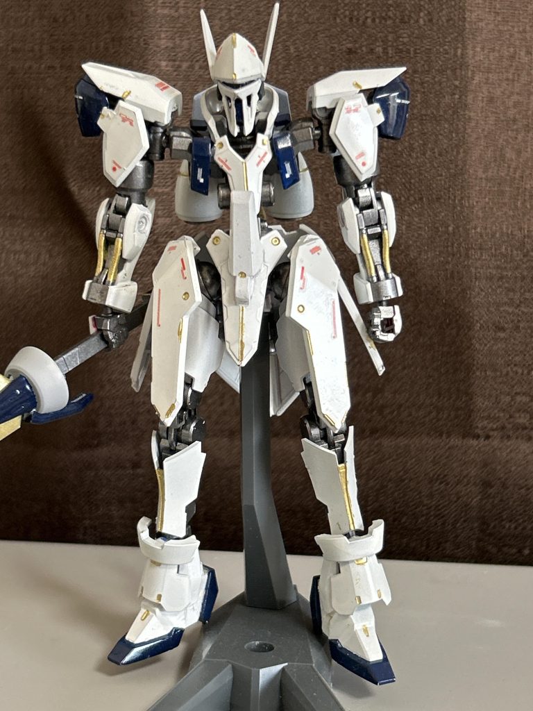 全体はグリムゲルデ とヘルムヴィーゲのミキシングです。肩と靴のみAGEFXを使用しました。肩のAGEFXは昔見た作品(名前を思い出せずです。申し訳ありません)があまりにも格好良かったので真似させて頂きました。