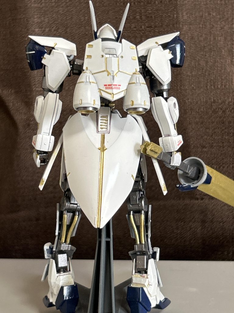 バックパックはヘルムヴィーゲ、リアアーマーはRジャジャを使用しています。