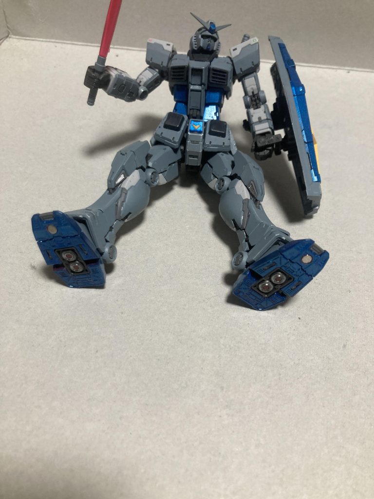 やっと無くしたパーツが届いたので塗装して完成しました。