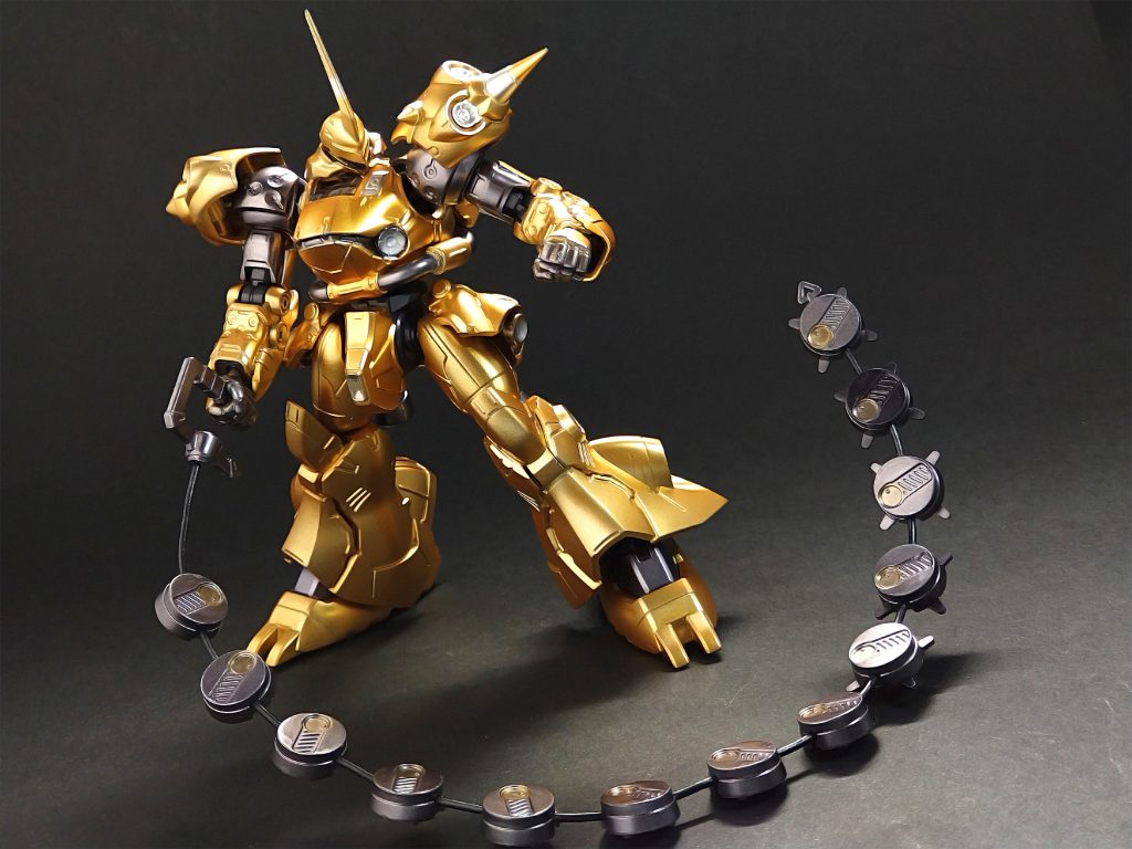 ケンプファーの象徴的な武装であるチェーンマインも付属。リード線の形を調整して、自由な表情を付ける事ができます。