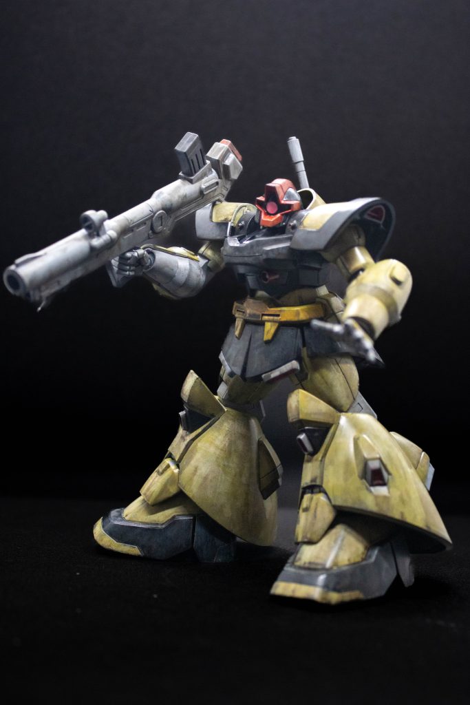 フロントの光有り写真は目が死んでますね。