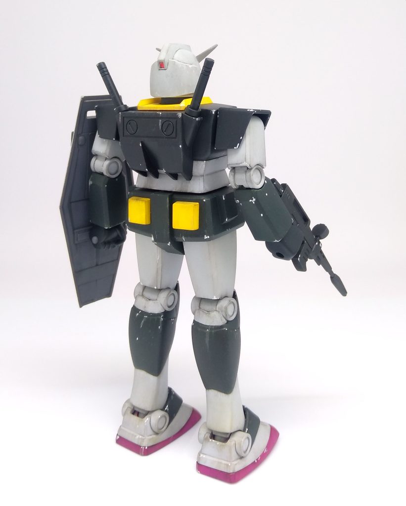 カラーリングは小田さん作例のGアーマー版で。同系色をドライブラシした後にウェザリングマスターで汚し、その後いつもの銀チョロで仕上げました。