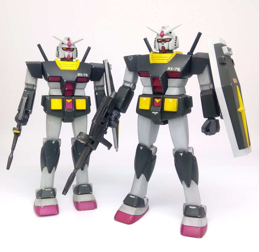 旧キットGアーマーの付属ガンダムと2ショット。こちらも小田さんカラーでつくりましたが、関節新造・上腕延長・武器をHGから拝借などしてるのでちょっと元キットからバランス変わってます。