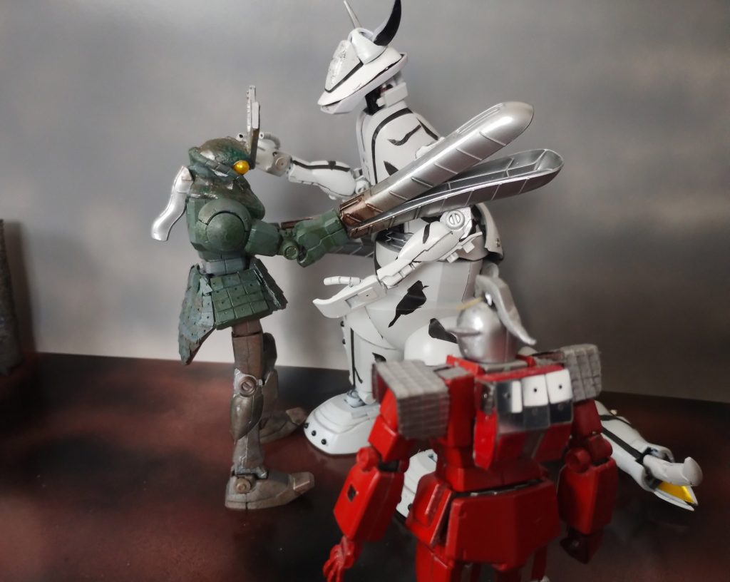 さぁデンキオーが怒った。仲間われです。セブン、これを笑いながら眺めています。