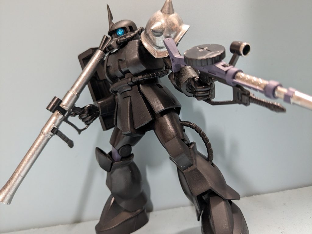 なんかでかいランチャー持ってるイメージでしたが用意できなかったので通常のバズーカーとマシンガンをぽく塗装、これはこれで良い感じ(*'ω'*)