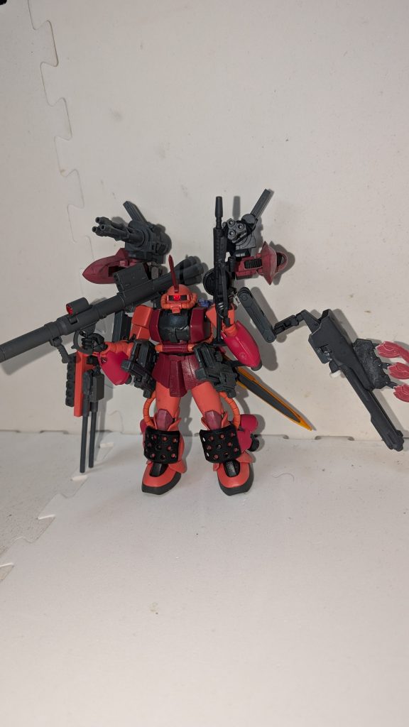 機体銘　ザクⅡブラッドムーン(　)内はネイキッドフォーム時の性能、基本性能はアサルトフォーム時を基準とする。シュートアビリティ　630(100)ファイトアビリティ　100(630)ディフェンスアビリティ　340スピードアビリティ　650(620)パワーアビリティ　570ガンプラバトルが存在する世界線での我が愛機。以下設定対人戦よりも拠点攻略や対艦攻撃などのイベントミッションでの活躍が多い北陸出身のとあるファイターの愛機。『機動力に優れたチューニングのザクⅡ素体に対艦あるいは敵拠点攻撃を視野に入れた過剰な火力と火器管制能力、優れた近接戦闘能力を全部乗せ』という無茶なコンセプトのもとに改造して、ある意味でそのコンセプトを達成した物理攻撃特化型ザク。機体銘のブラッドムーンとは赤い月を指す英語。基本戦法は砲撃特化のアサルトフォームによる強襲、制圧。そこから近接戦闘を行う必要性のある場合のみ全ての追加武装をパージして近接特化形態のネイキッドフォームになる。最大の欠点は、アサルトフォームからネイキッドフォームへの形態変化は余分な武装を破棄する事により行なわれる為に戦闘中に一度ネイキッドフォームになると、再出撃でもしない限りアサルトフォームに戻れない点。本機のファイターは、無茶や無謀な所はあれど自分の好きを追求して『自分らしさ』を模索する途中にいるのだろう。 