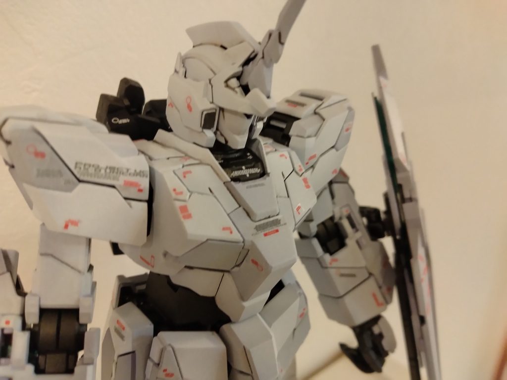 装甲は2色使用しました。