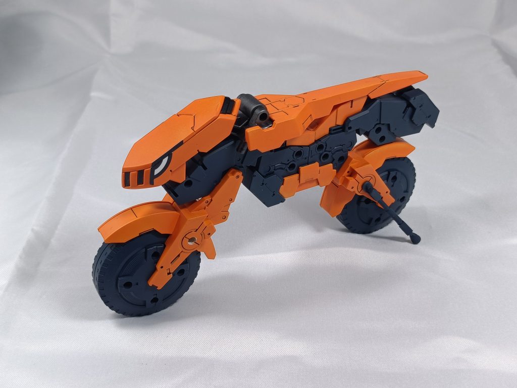 改造とかは無しで文字通り乗ってるだけです。謎のシンデレラフィット。。