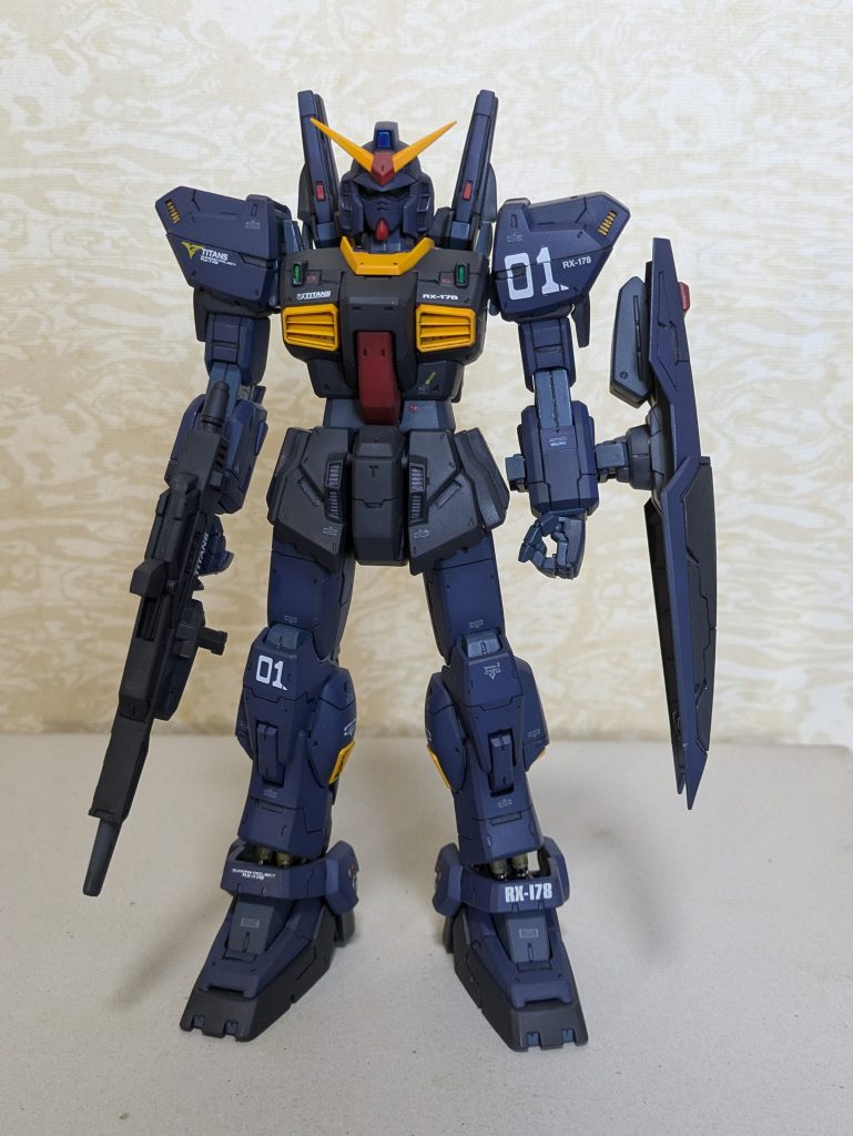 友人に素組みジャンクとして、いただきました。友人曰く、フリマで¥60ぐらいで買ったそうだ。昔はフリマでガンプラが安価く買えたのになぁ～。