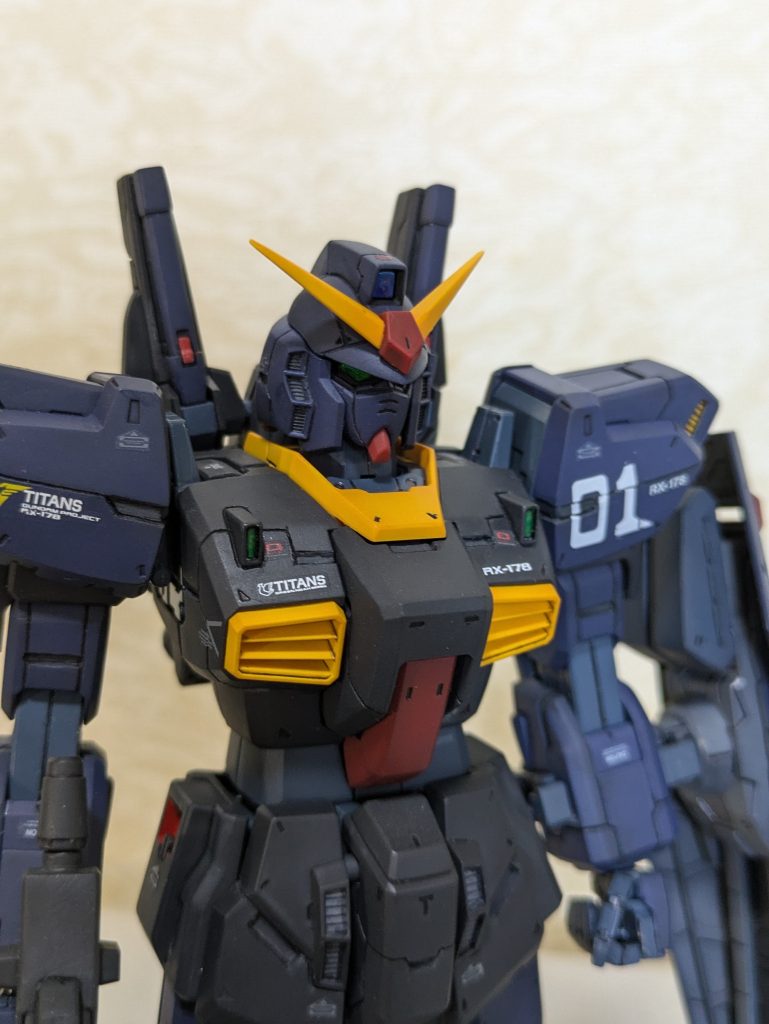 うっ…。スジ彫りが粗い。この頃はケガキ針で彫ってたからなぁ～。（言い訳です。）