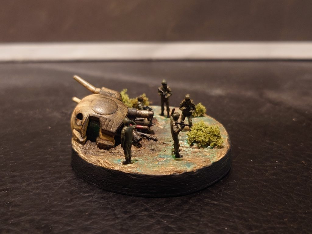 頭部破損–2枚目/制作者：FUBAR