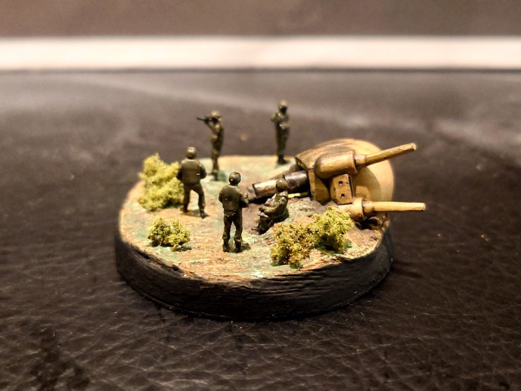 頭部破損–4枚目/制作者：FUBAR