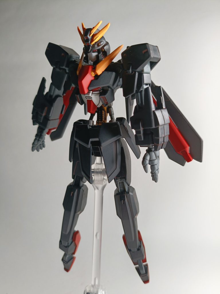 レインにとっての最強のMFはゴッドと言うことでゴッドの姿に似た姿になったと言う設定です。適当に作ったんですが結構気に入ってますw