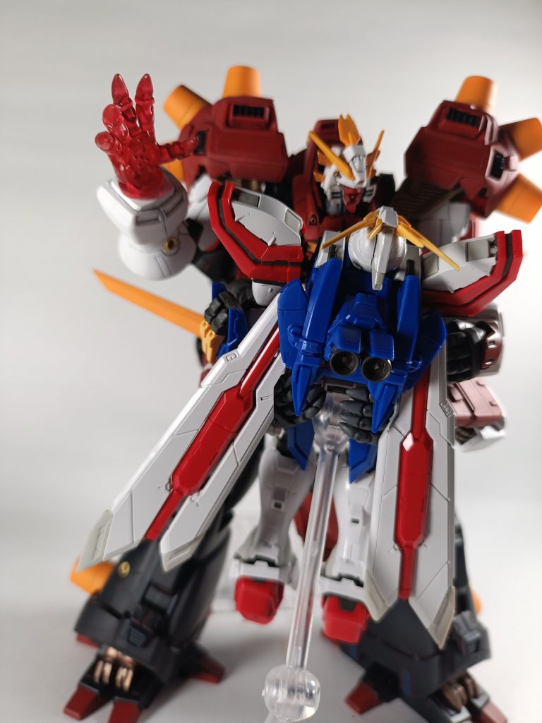 三本の腕で抱きしめ、デビルフィンガーをたたき込む悪魔の技 デビルアンブレイス(悪魔の抱擁)