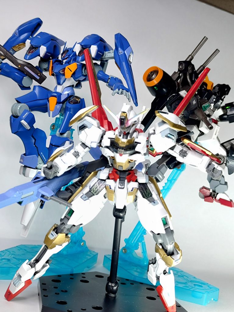 チーム地球寮、ついに終結！3体揃うと画角に収まりきらない…しかし、並べてみると実に味方陣営らしくまとまったと思います。壮観です！