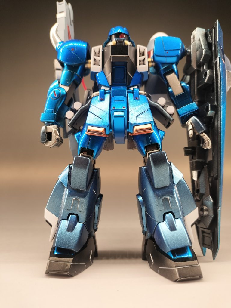 盾はMG着けました