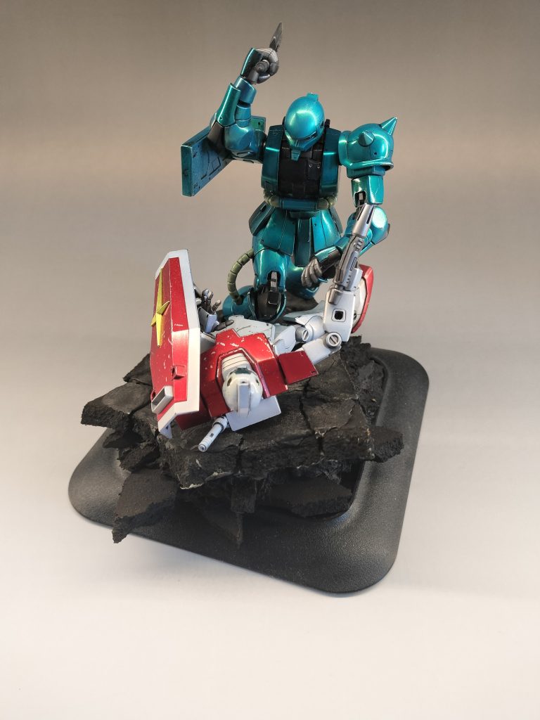 ザクとジム–3枚目/制作者：赤猫さん