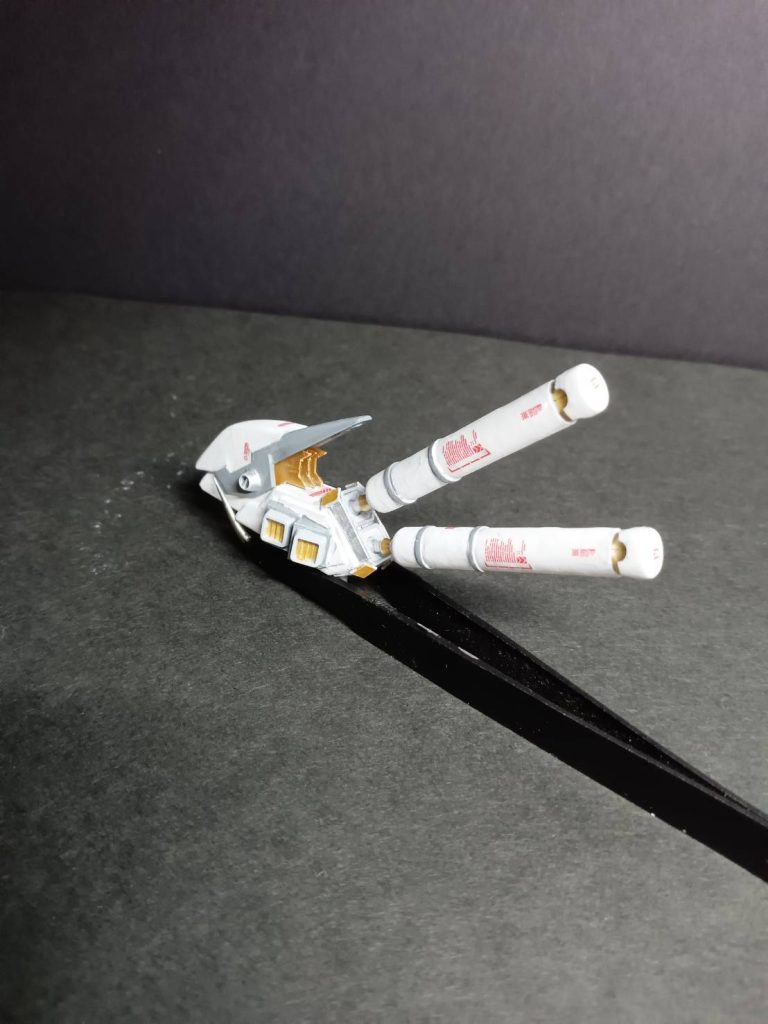 G-B.R.D.試作型外部ジェネレーター開発段階で本体搭載が難しく大型になってしまった。