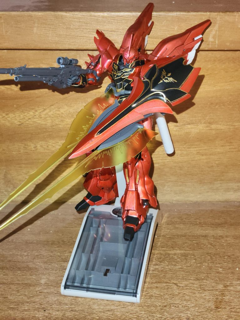 ナギナタ。これでダグザさんを…最後の最後にうっかり盾を落としてしまい一部塗装がハゲちゃったね…塗り直す気力ないね…完成だね…多分全身キャンディはもう二度としないと思います。