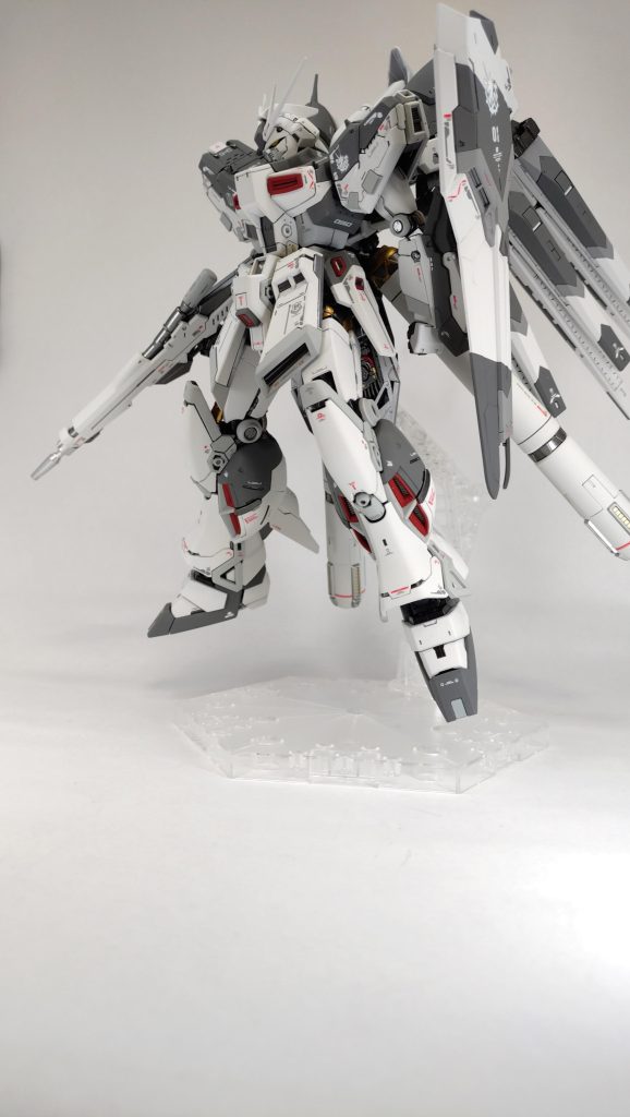 RG Hi-νガンダム–4枚目/制作者:もっこ