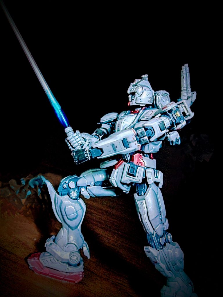 欠点として⚠パーツが細か過ぎて紛失する確率が高い⚠エナメル塗料を過度に使用するとパーツがバキバキに割れます。スミ入れの際は拭き残しに十分注意して下さい(自分も3箇所程パーツ割れしました)