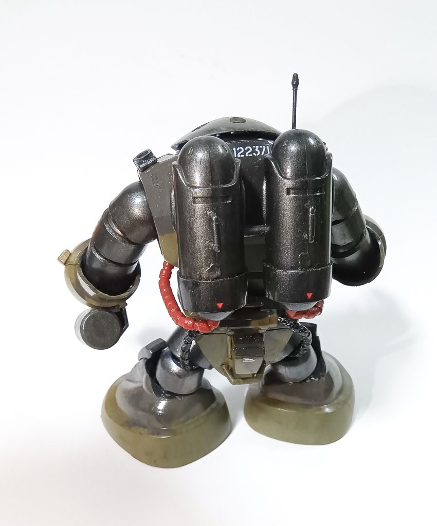 背面。パイプを追加。