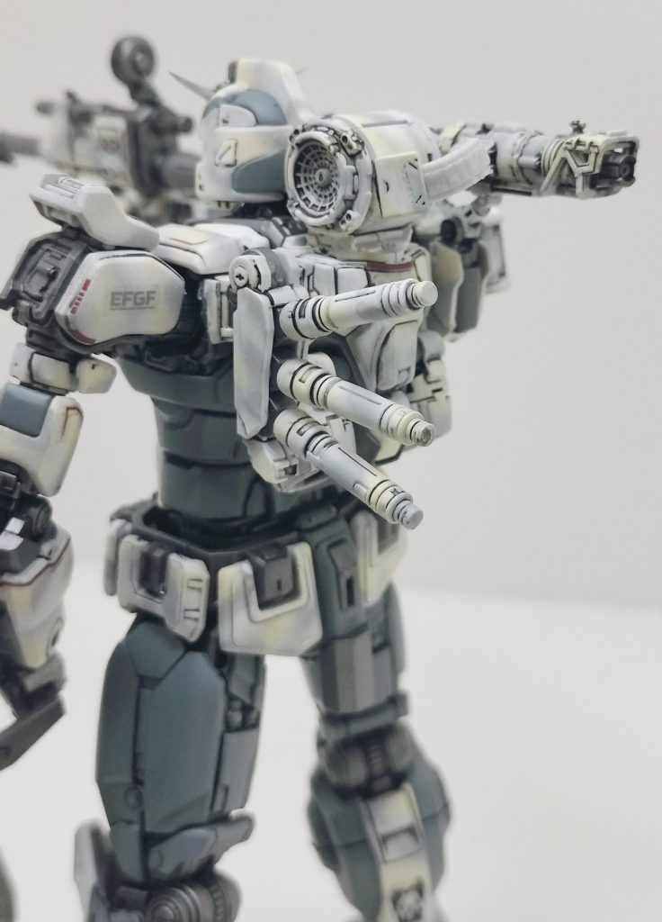 このビームサーベルがたまらんです。カッコいい。