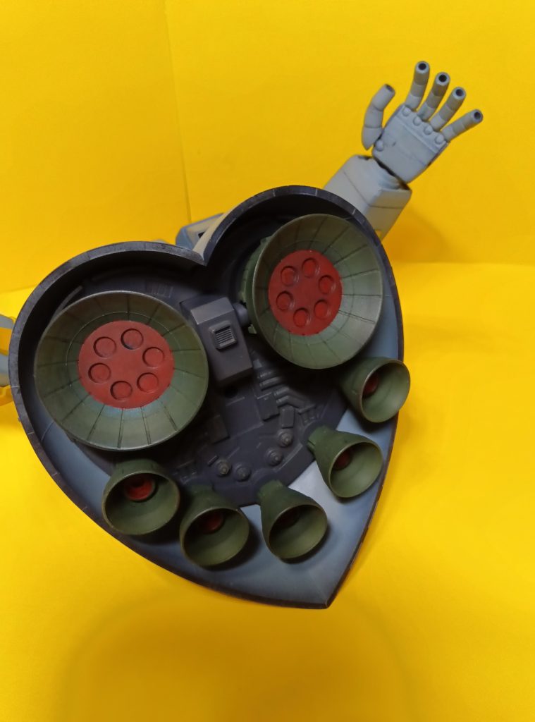 サブバーニアはポリキャップカバー作りました。 