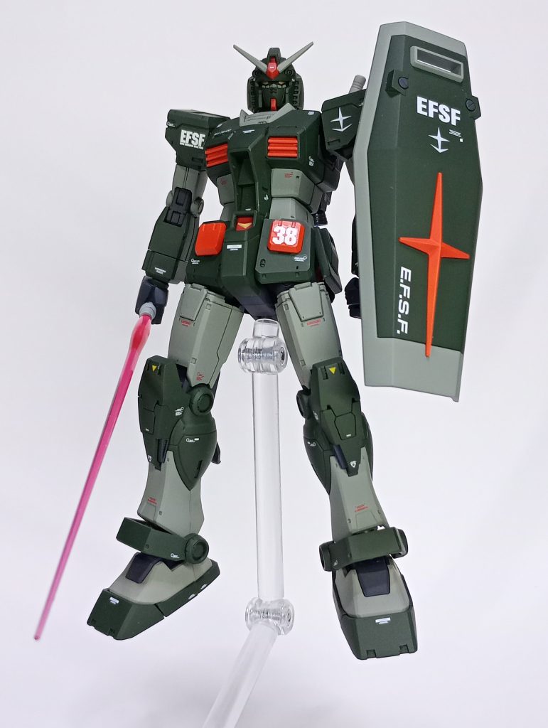 中の人　胸のダクトは引っ込んだタイプに改造してあります