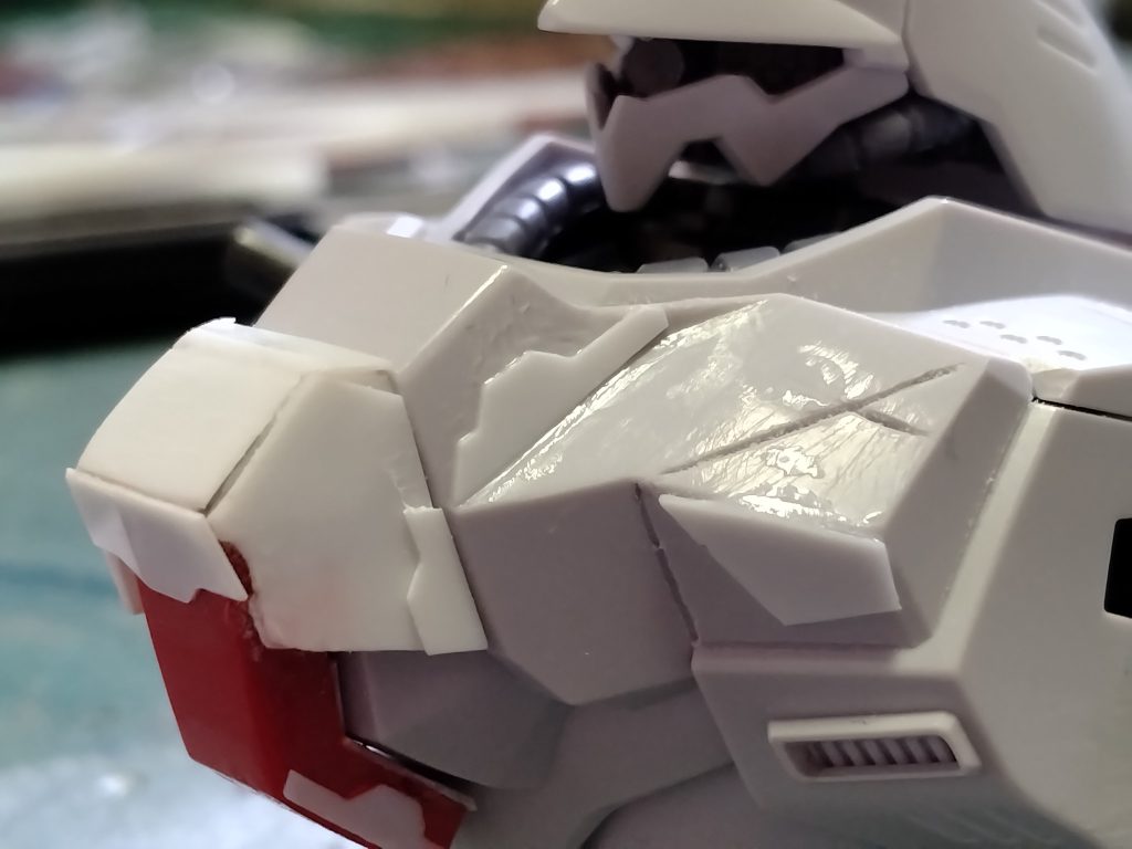 余ってたマークⅡの胸部とプラバンで胸部を好みの形へ