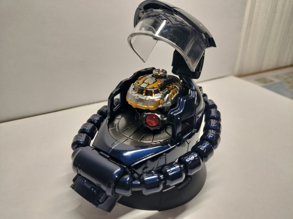 後悔、さすがに派手にしすぎたかと(zaku-kao4)