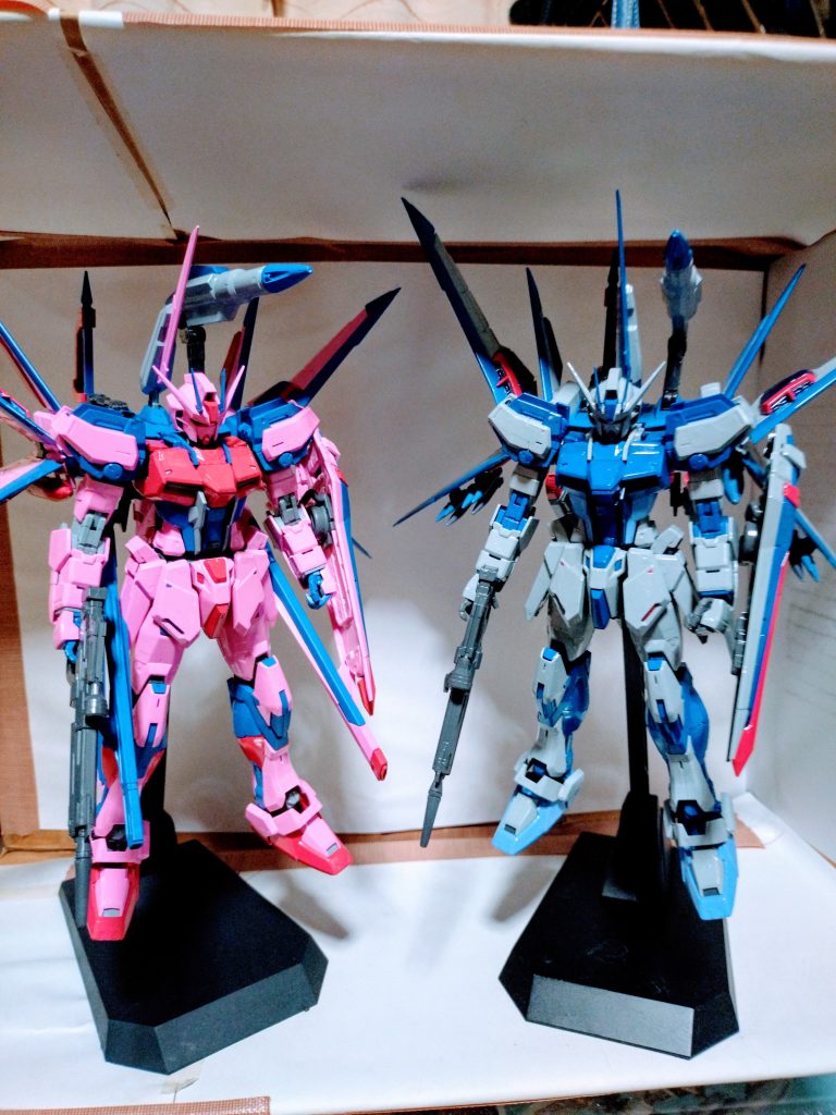 ３体一緒には、スペースの関係で写真撮れなくて。