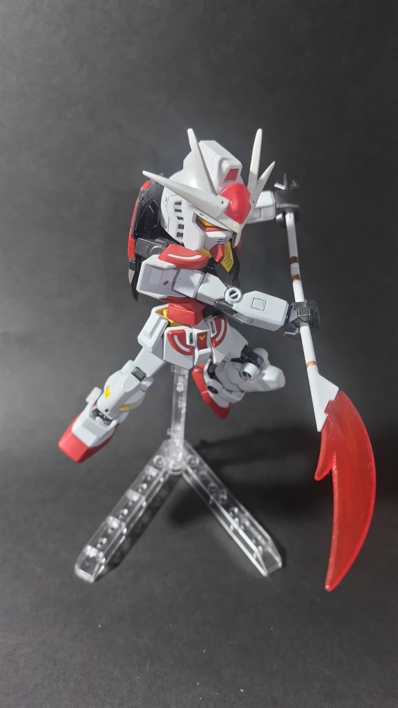 アンテナはプラ板とレジンのクリアレッドで製作しました。