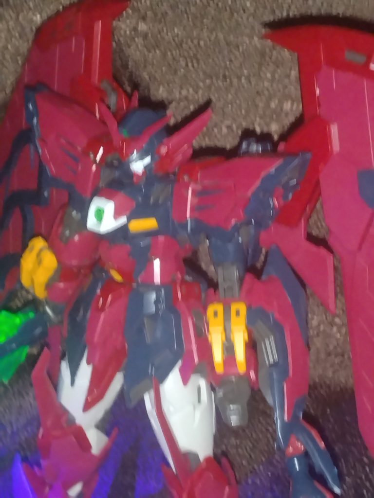 ガンダムエピオン–3枚目/制作者：友情ピエール