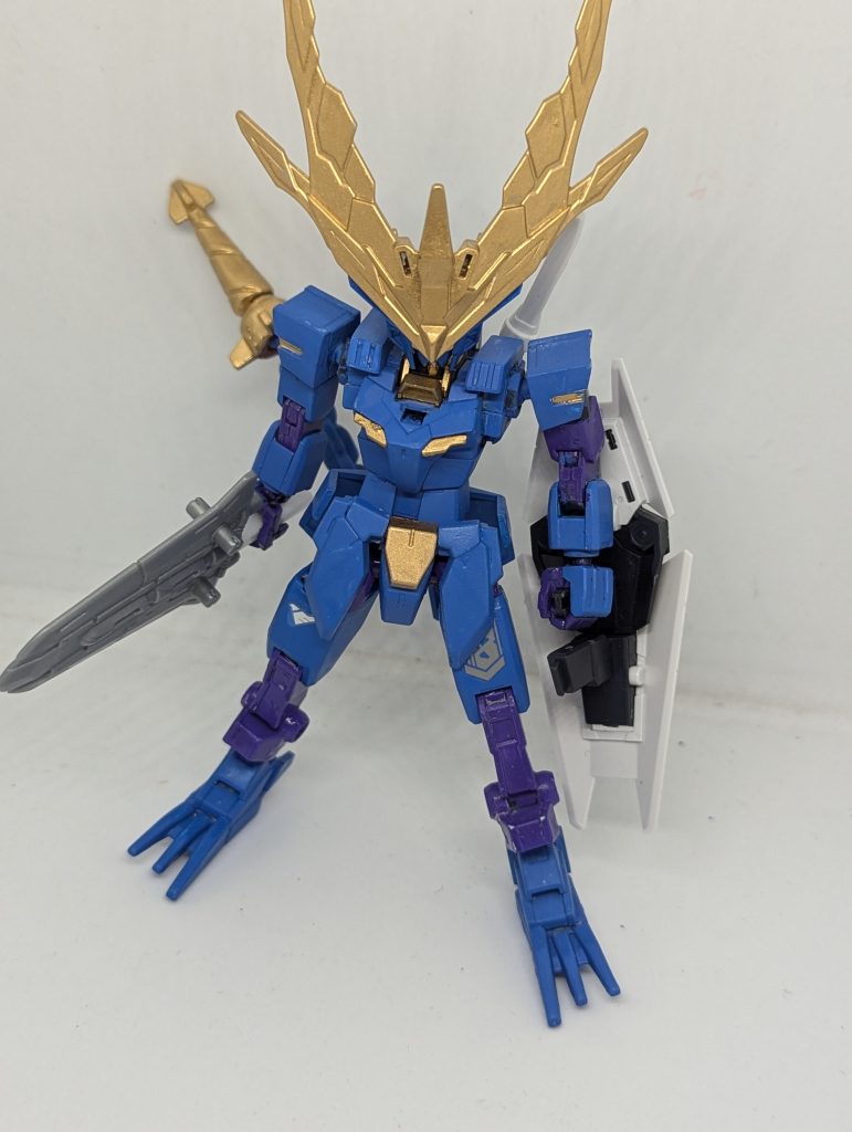 コアガンダムＴGBNのバグにより出現した正体不明の機体。実はＧBNに迷い込んだ正体不明のデジモンが勝手にスキャンされてガンダム化してしまった的な設定です😆