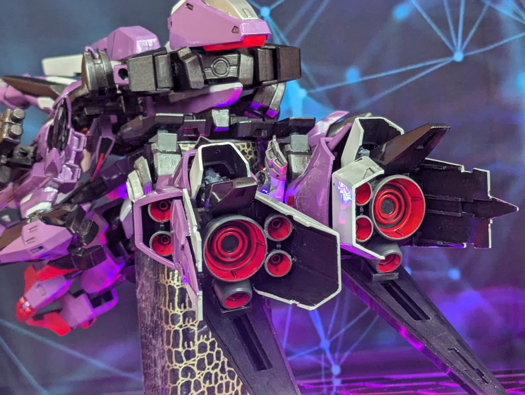 バーニアのデザイン SEEDでは四角い形状が主流になってるので時代に合わないかも。ギャプランに入ってたバーニアの余りを使用💦