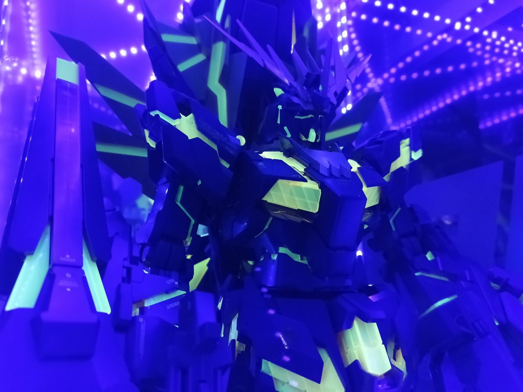 バンシィ・ノルンもUV発光出来る様にしてます☝️