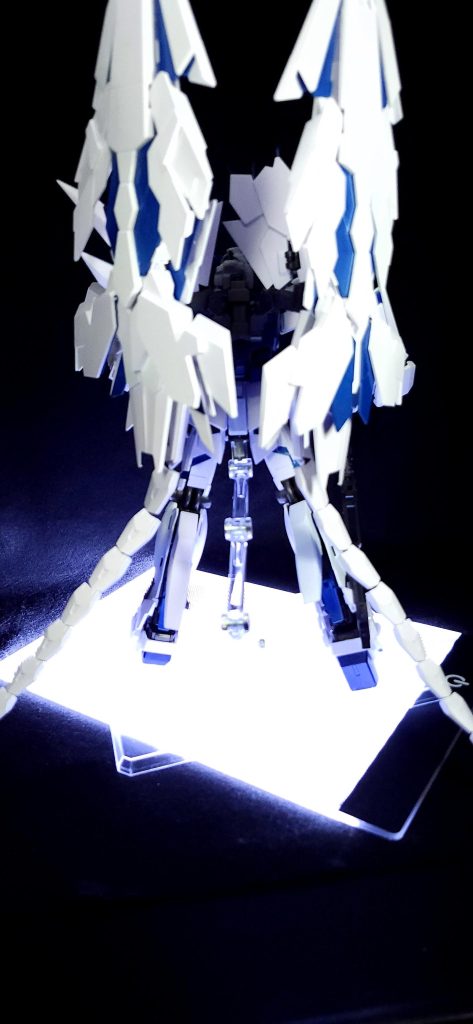 ユニコーンガンダムペルフェクティビリティver.シンプル全塗装–5枚目/制作者：塗装狂主任