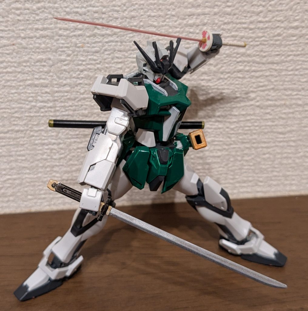 オマケの１枚。カミキバーニングの刀が余ったので、以前作った魂魄妖夢専用ストライクに持たせ、ようやく二刀流完成！良ければ過去作ですが、ご覧ください。https://gumpla.jp/eg/1261951