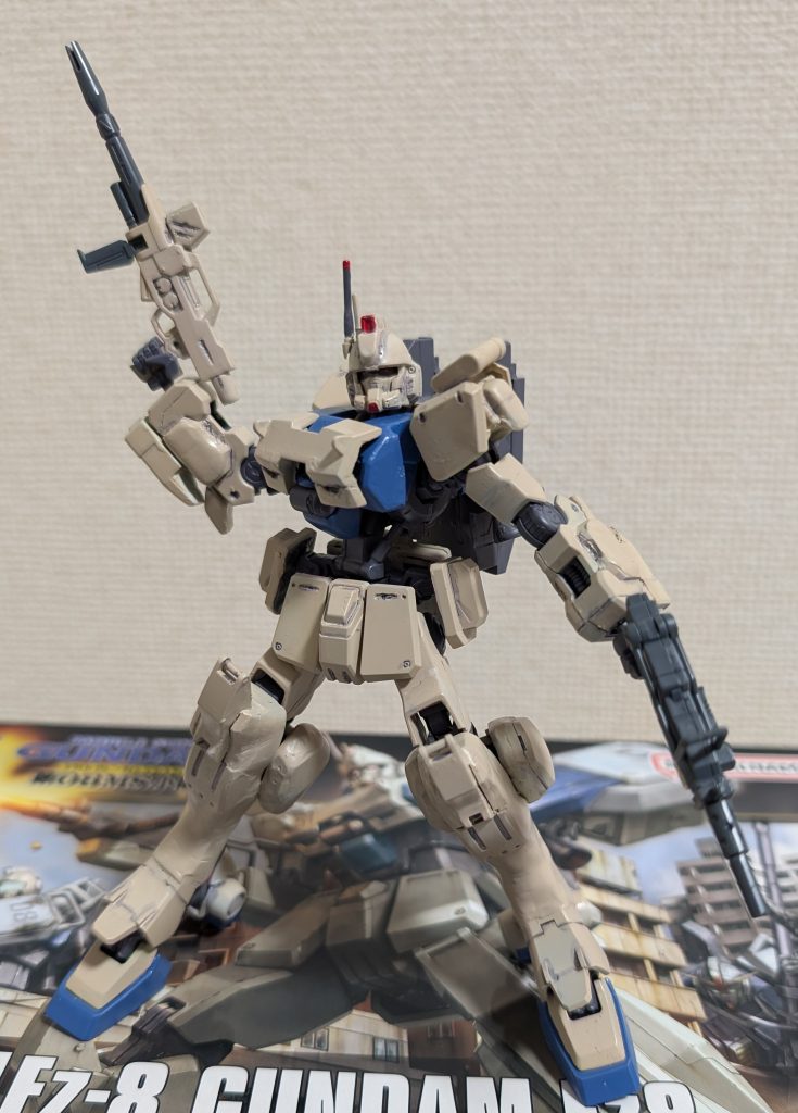 基本武装はEz8から引き継いでいます。まずはライフル&マシンガン。