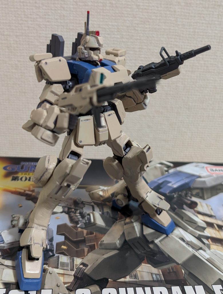 元は2丁共、右手しか持てませんでしたが、加工して両手持ち出来るようにしました。