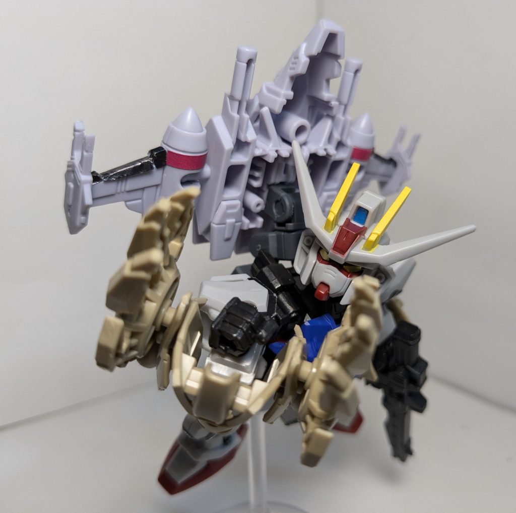 敵に近付いて一気に攻め立てます