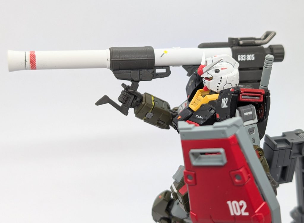 バズーカーは伸縮するので肩にハマります