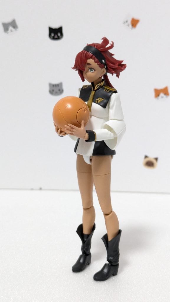 っと、いいましてもDAISOさんの¥300パーテーションにですね、にゃんこシールをペタペタしただけの物なんですけれども