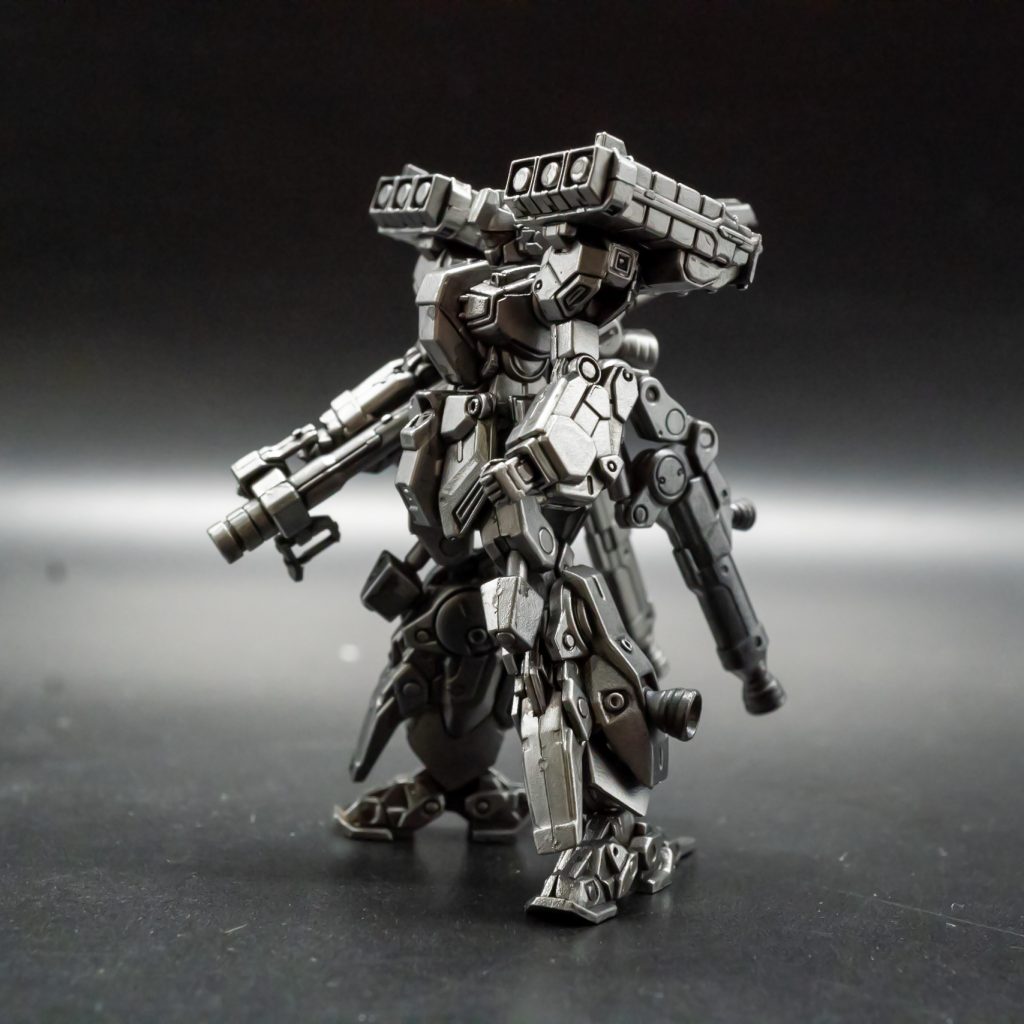 カラーガイドガイア マルチプライマー→クレオス ウィノーブラック→クレオス スーパーアイアン→タミヤ エナメルスミ入れブラック