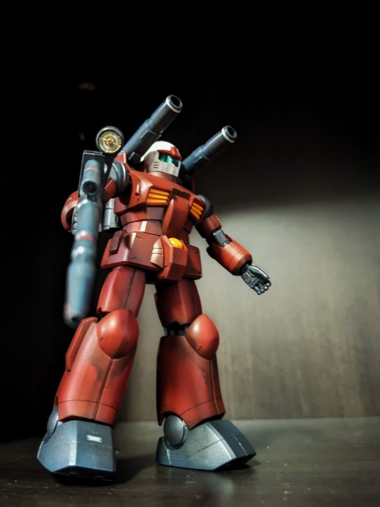 ボディは、影を入れたいところに事前に黒をいれて塗装しましたが、ウェザリングでもいいですね。